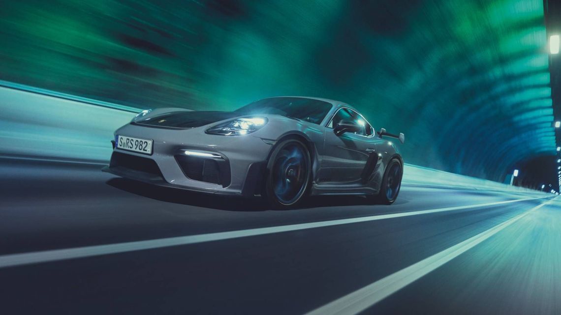 Porsche Cayman 718 GT4 RS et Michelin