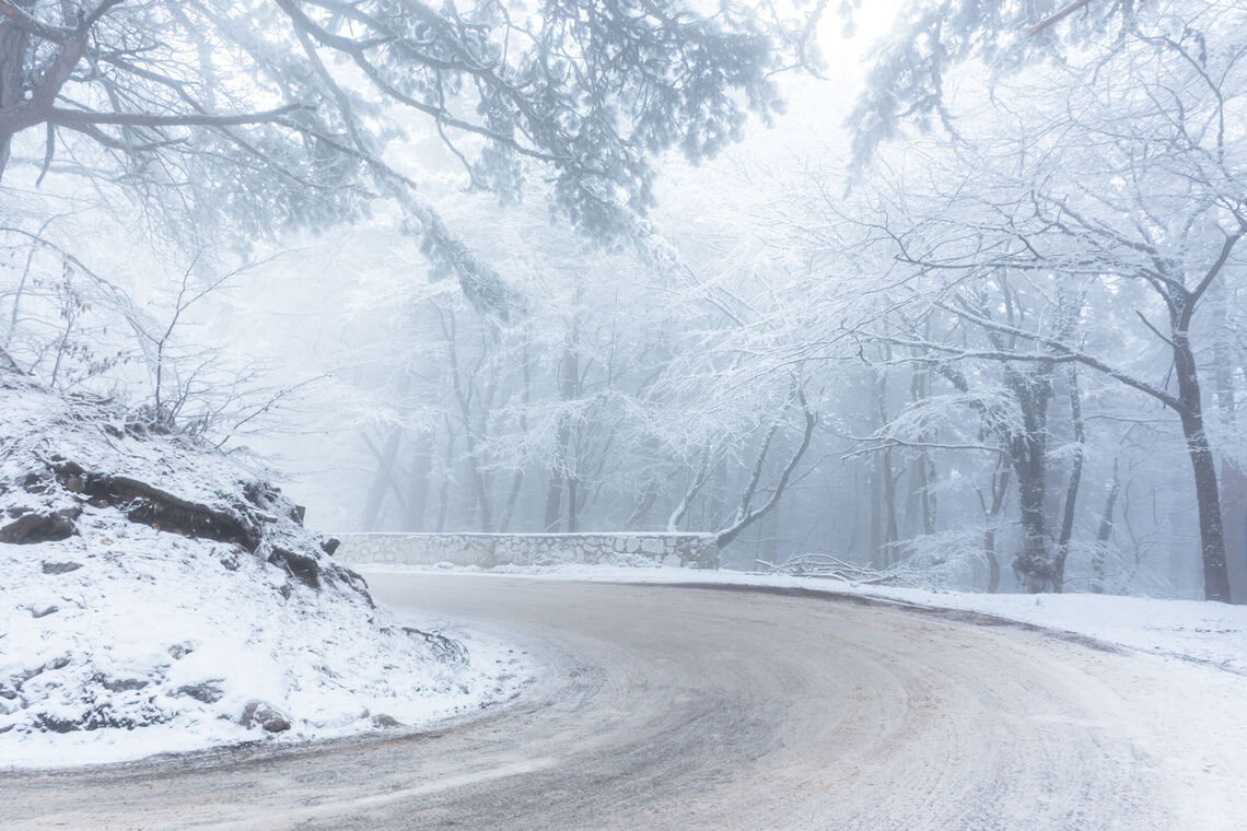 are motorcycle snow tyres required to ride in winter