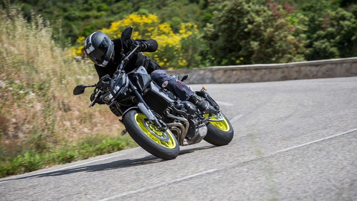 The full-face motorcycle helmet offers better protection