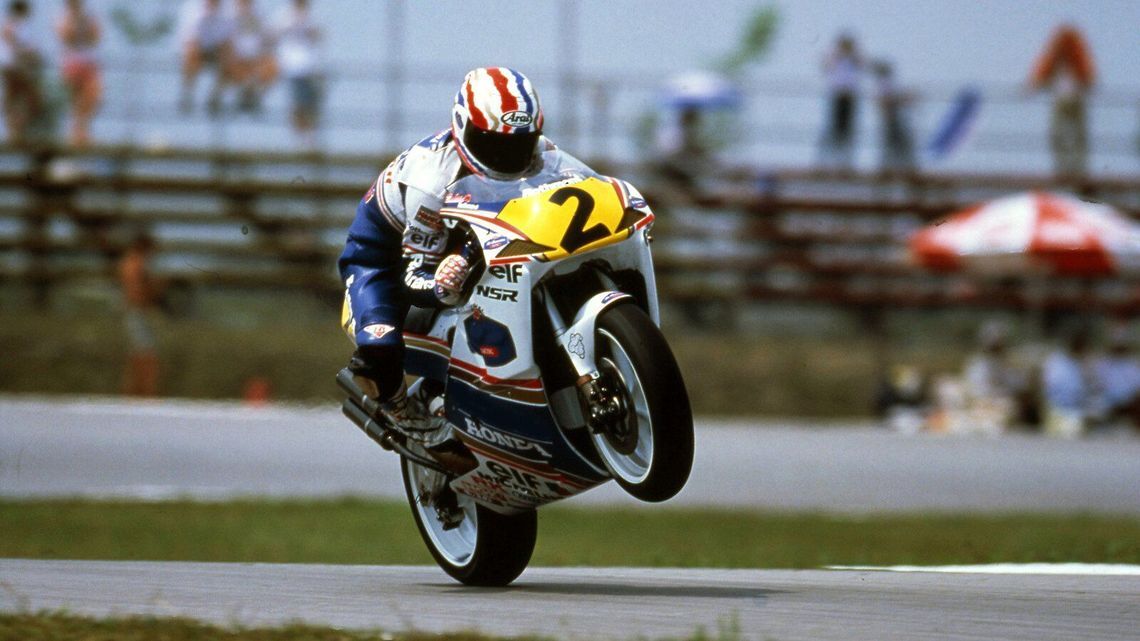 1994: Introduction of ASYMMETRICAL TYRES IN GP 500
