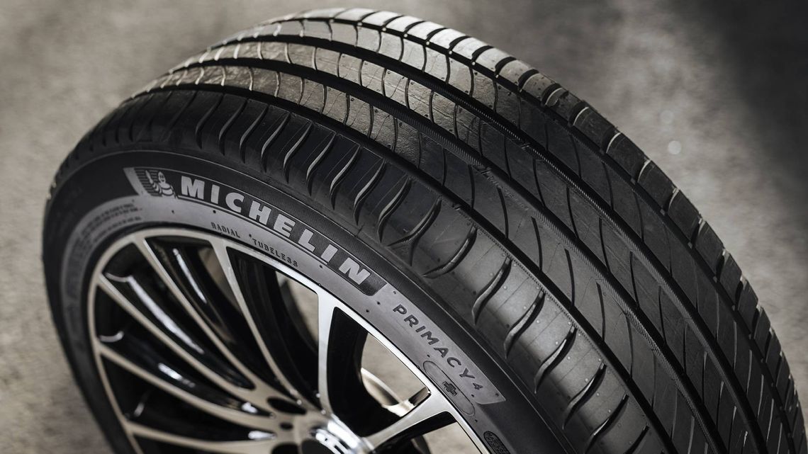 r2a4 tyre tread depth and legal limit