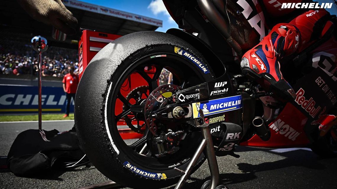 clw5q4tae03ma01kfd70zi3us motogp 2024 rd5 06