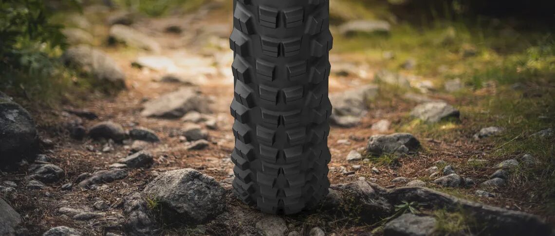 bi 107 tire michelin wild am2 competition line en us features and benefits 3 nosignature 16 slash 9 0 294 4450 1894 max