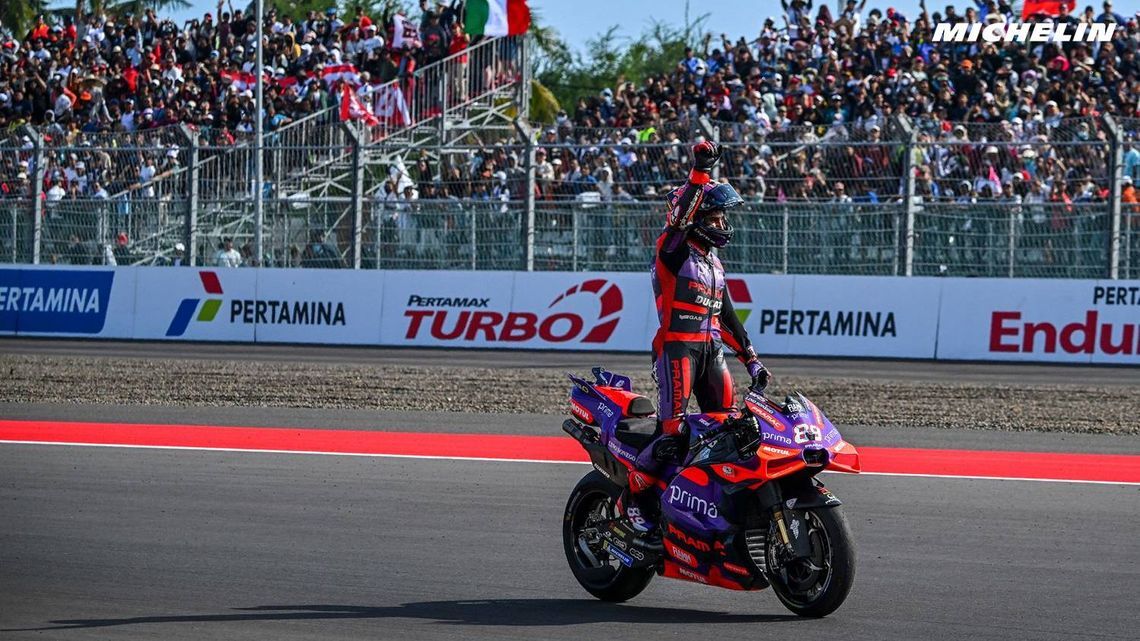 cm7ty5nck013q01l5aistn8ix 2025 motogp whats motogp 16