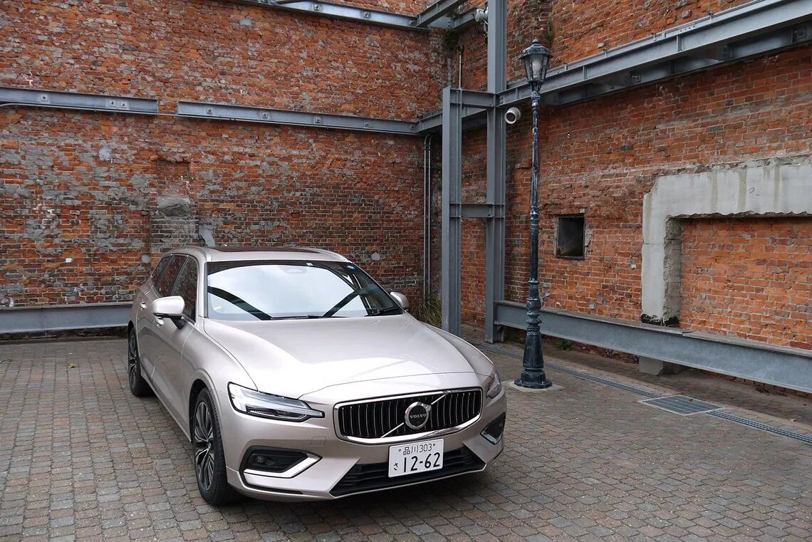 築港赤レンガ倉庫_駐車場