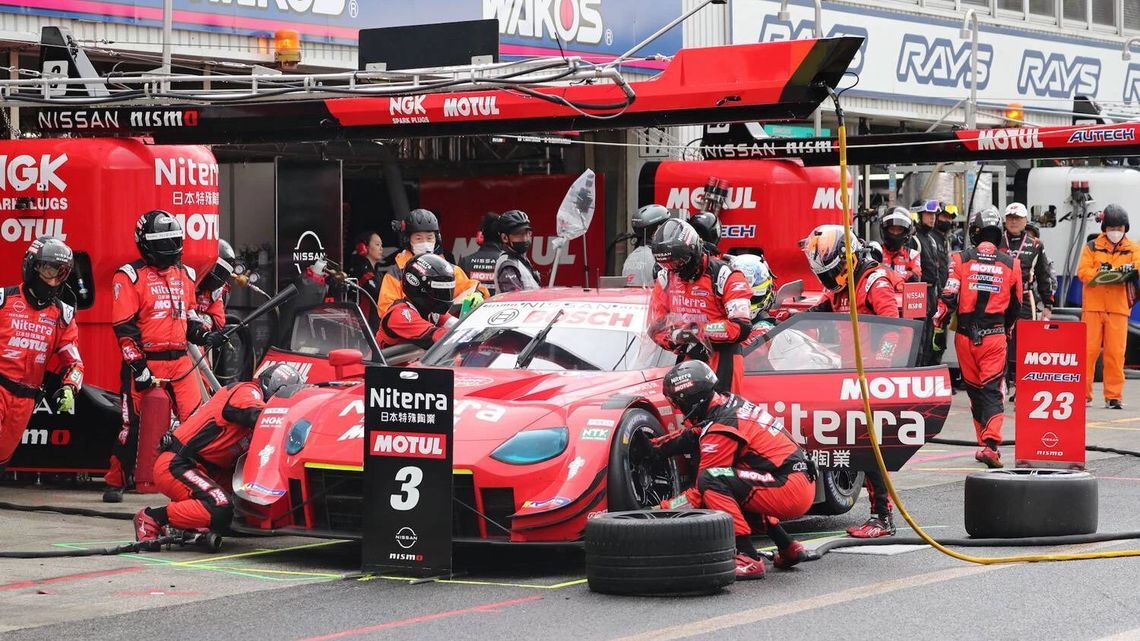 clgoolbwe0gt201nqsupz1q38 supergt 2023 rd1 12