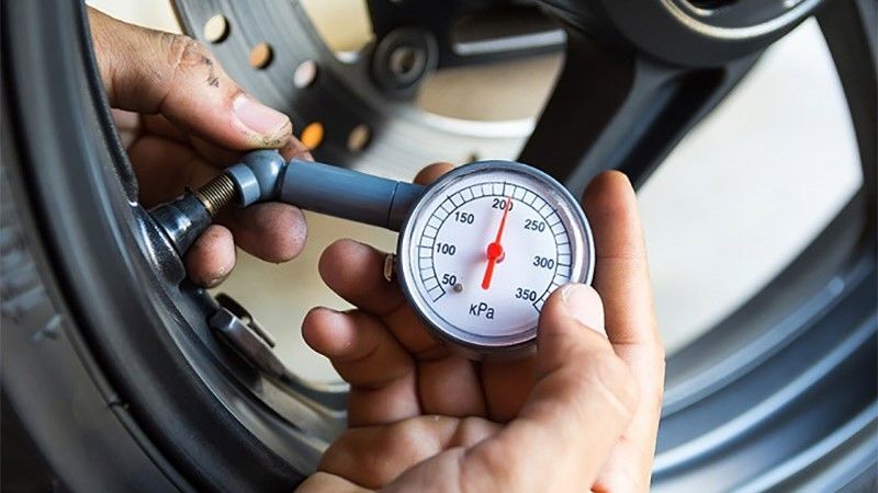 áp suất lốp xe máy