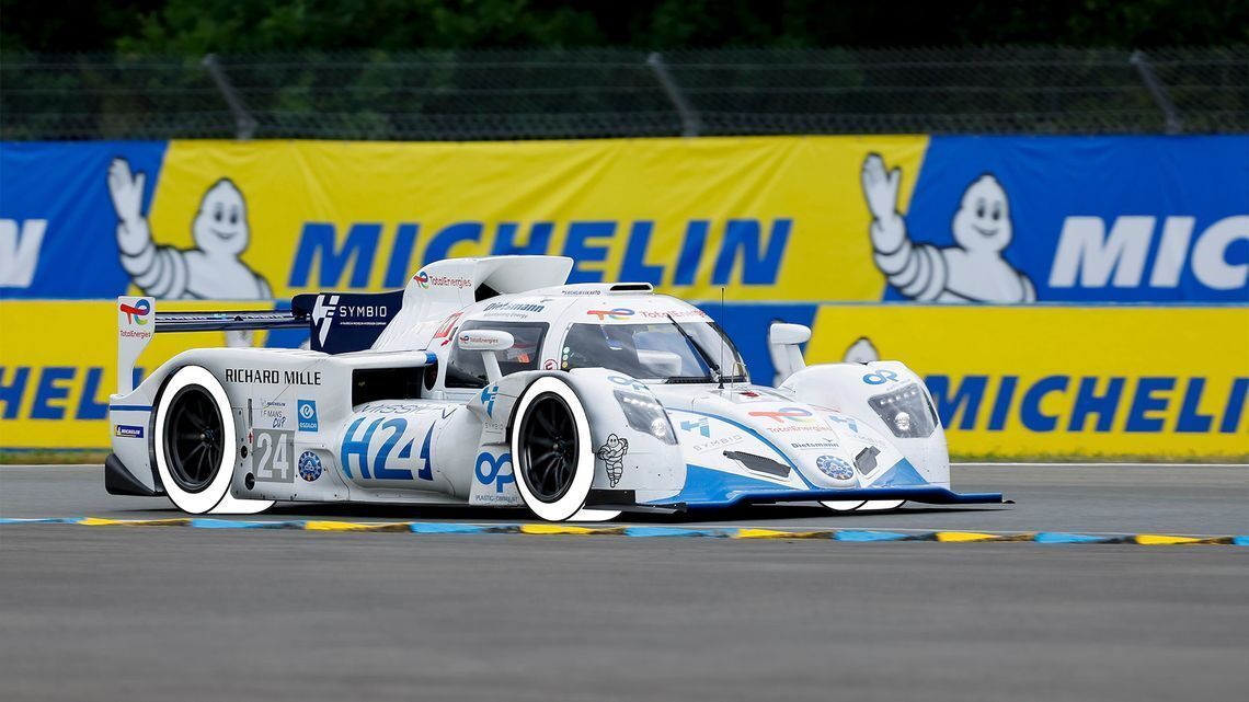 cly41z91vkxgj0smd1qk9gqz2 clwrm2epeh9sc0tmh60kfed9q hero we race for change full 2