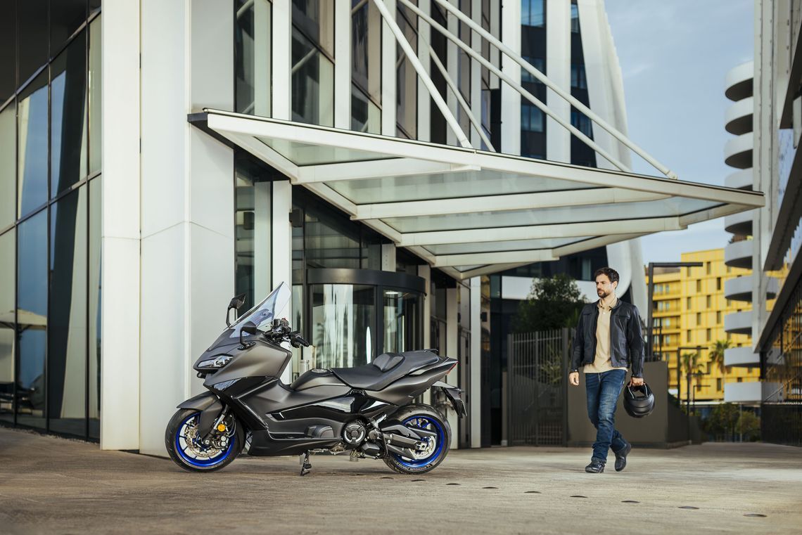 mo 1200 tire michelin power shift ww landscape background nosignature 16 slash 9