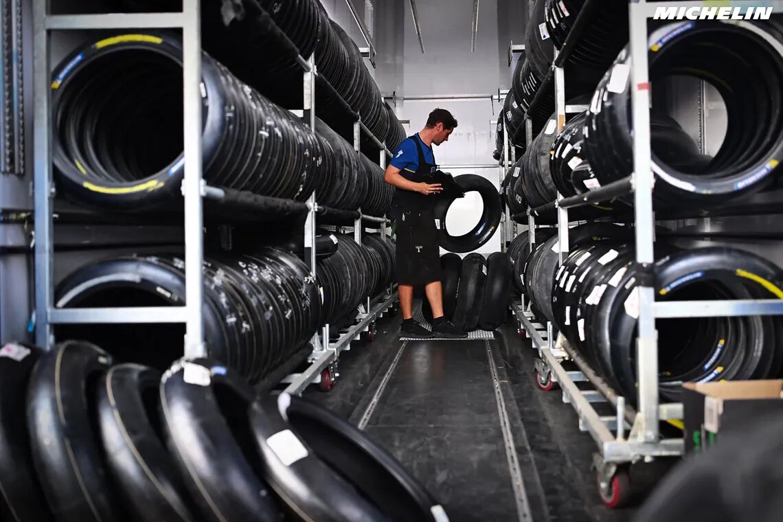 cm1r7xo1p09pe01mebzbzkstx 2w tips 02 008 max