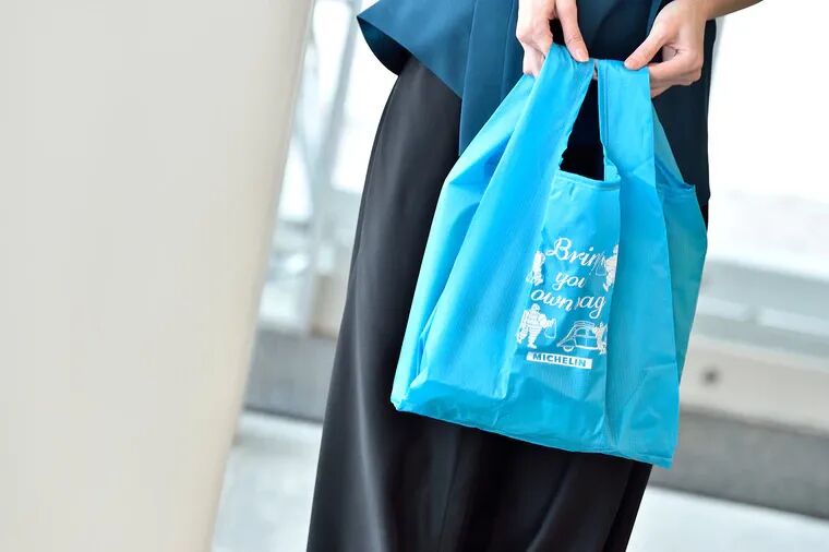 ミシュラン　カラビナ付きエコバック