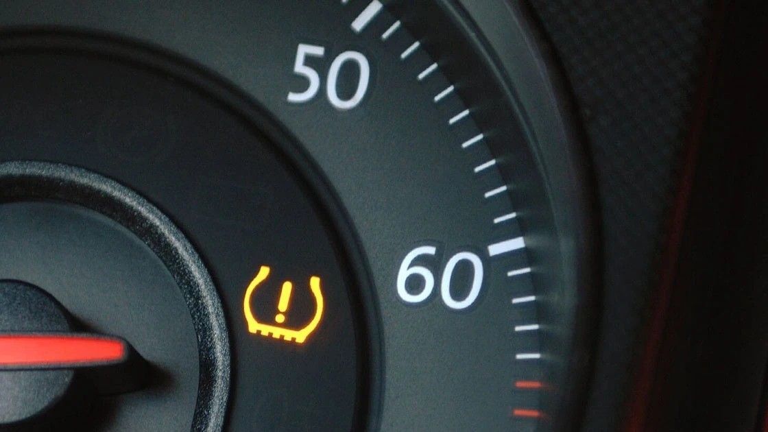 đèn cảm biến áp suất lốp
