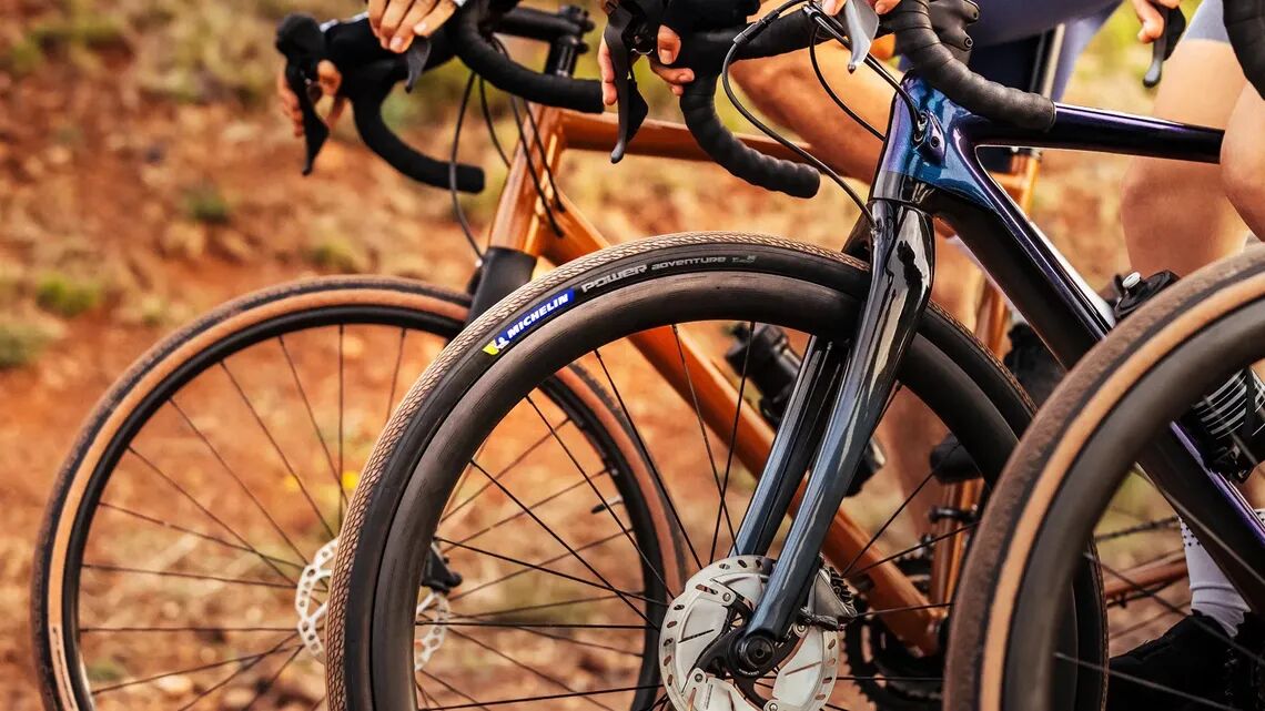 What are the different types of bike tyre valves?