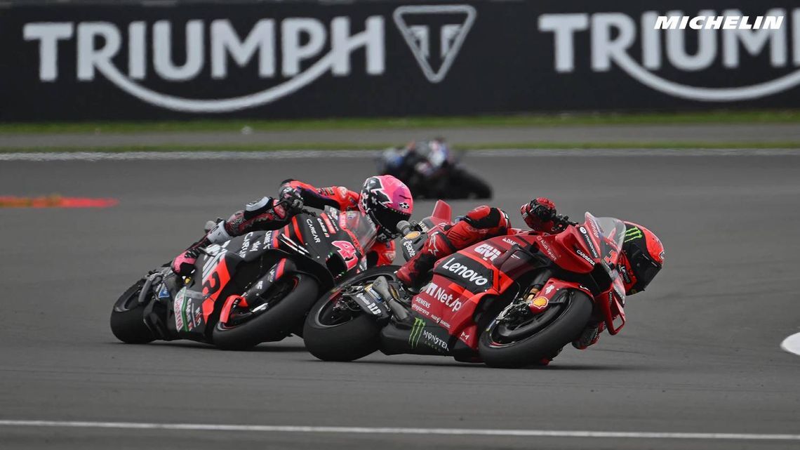 イギリスGP優勝 アレイシ・エスパルガロ（アプリリア RS-GP）