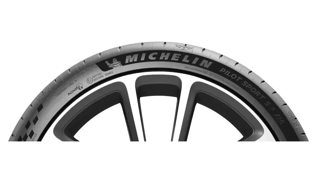 MICHELIN premium touch sidewall design