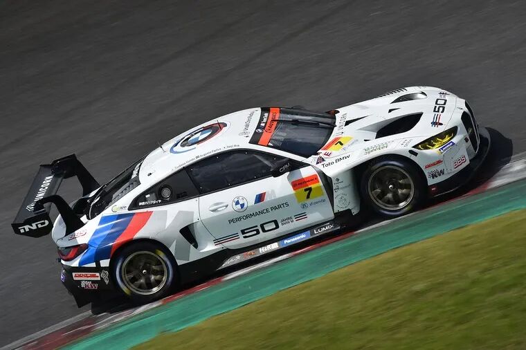 cl8jtxf670glk01nf7zt4vblg motorsport 01 20 two thirds