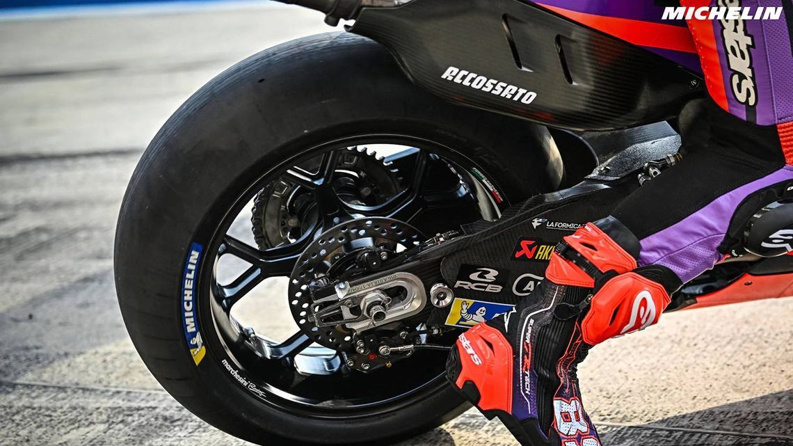 cltnr4z3n05xb01rg2xzut0vz motogp 2024 rd1 10