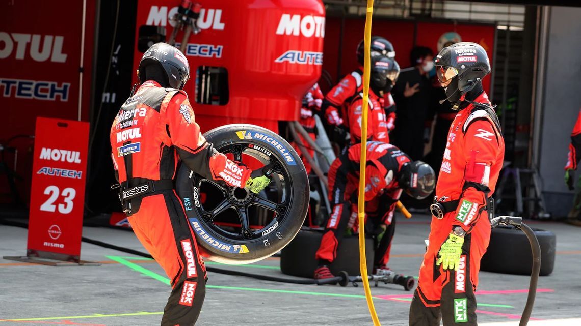 clhedp01u0hk901klyhe48y20 supergt 2023 rd2 14