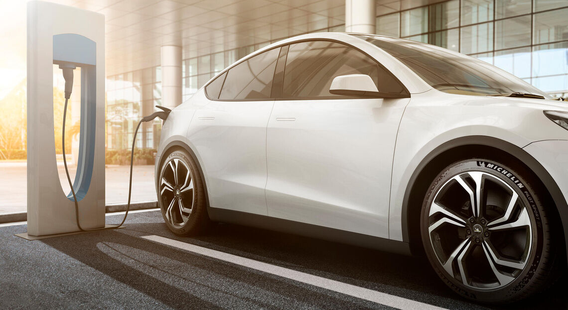 4w 482 tire michelin pilot sport ev en product in context 6 no signature 16 slash 9