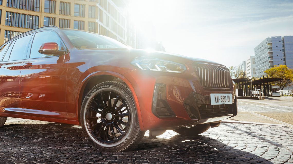 4w 1598 tire michelin crossclimate 3 en product in context 3 nosignature landscape