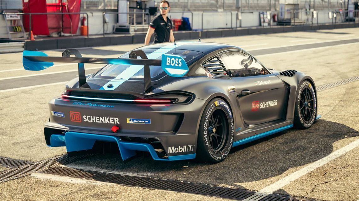 new porsche gt4 eperformance hero 01