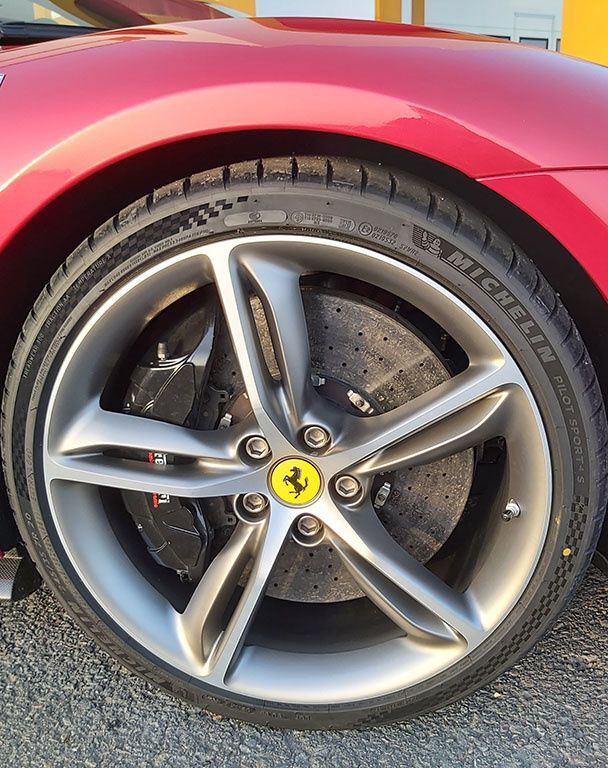 cl0hkz9an05rw01ki13k6l75a ferrari ps4s max 1
