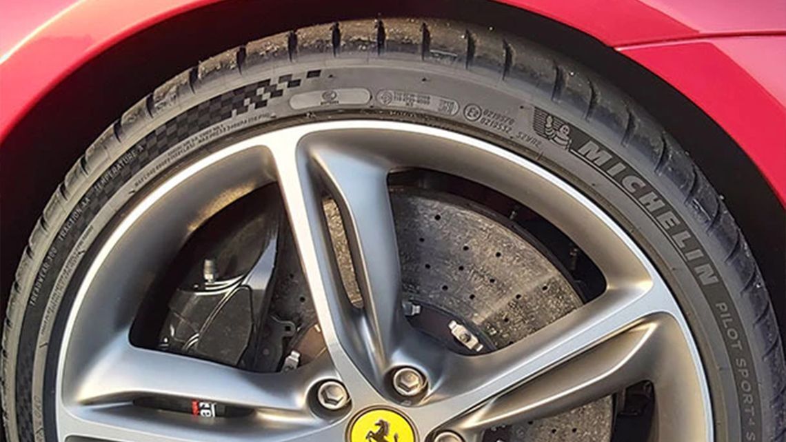 partnership ferrari296gtb photo 01