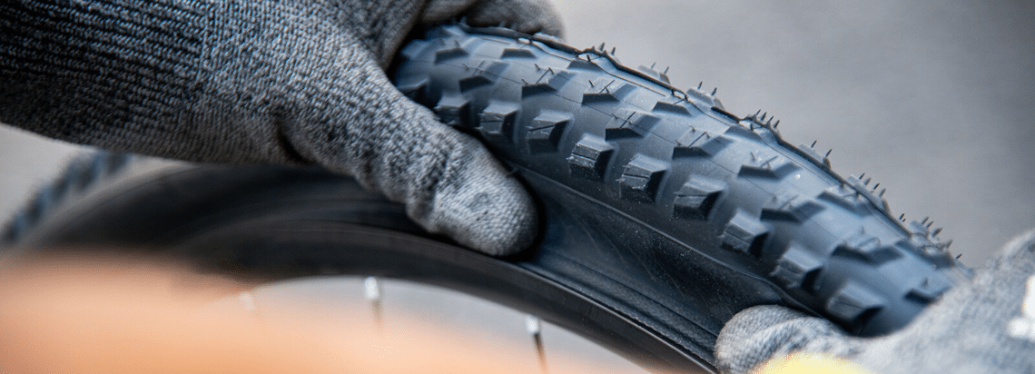 change bike tire 1
