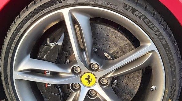 cl5sn3cmx0fmi01lpxn8dxp17 ferrari ps4s max