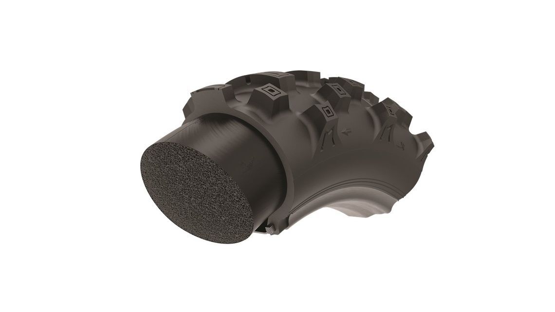 cl339qkdn0kul01ib8p8n4hed bib mousse on enduro full