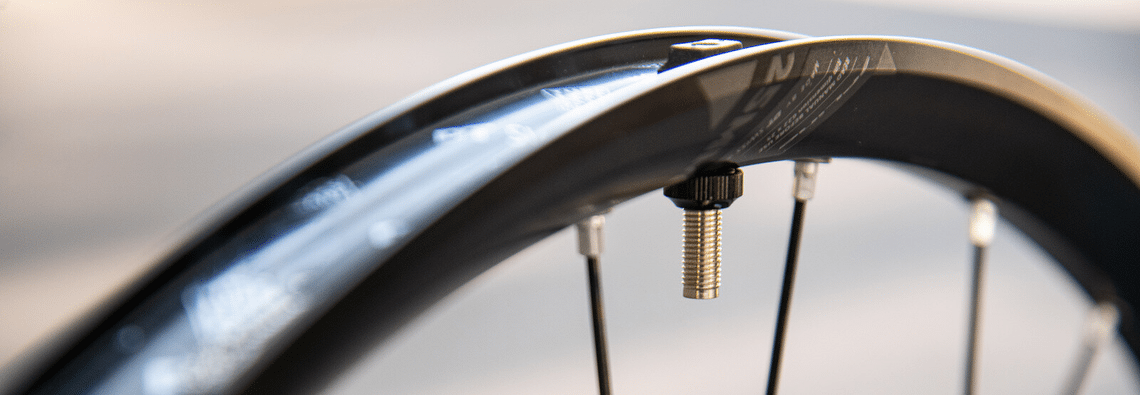change bike tire 3