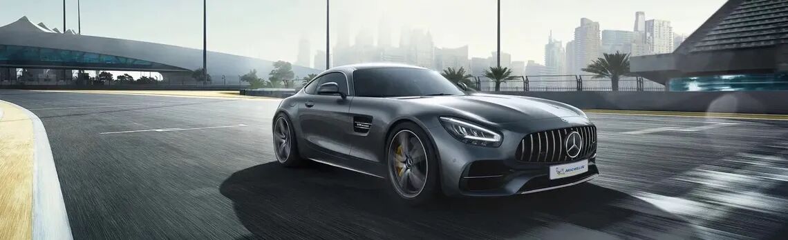 cl5vj07eq04w201o8kb5zngyx cl5sarfvp0kcl01lgarb0c7gr header1 amg gt verkleinert max 1