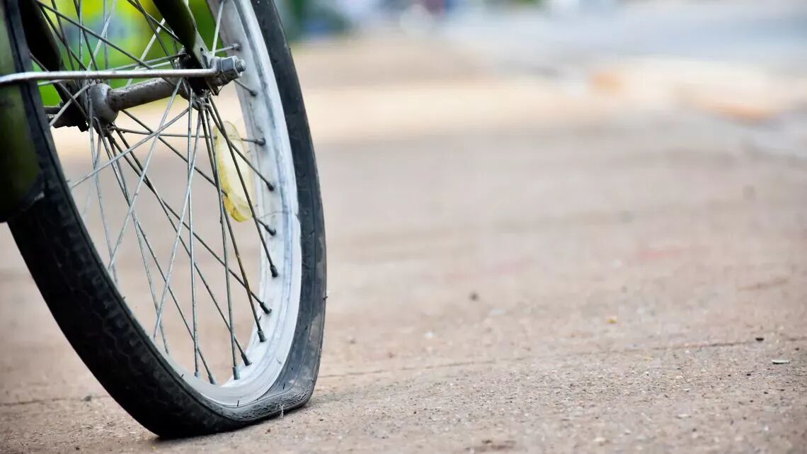 flat tire 1 full