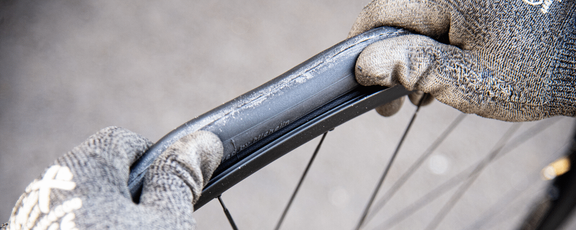 change bike tire 5