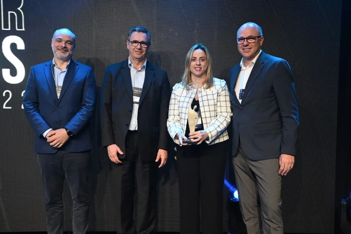cldxigbt90n6p01kksudc20wj premiação randon max