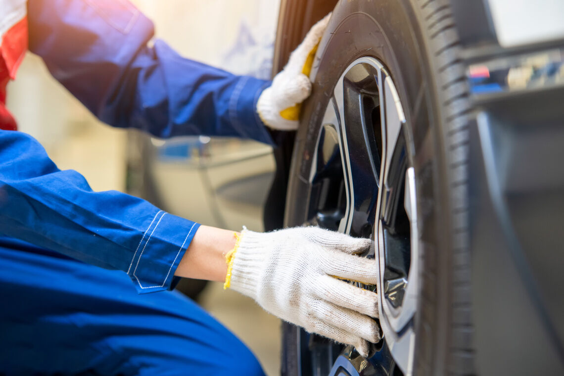 fitting tires 1