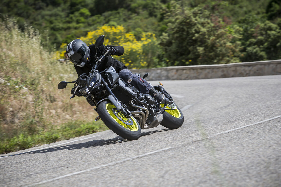 El casco integral de moto ofrece mayor protección