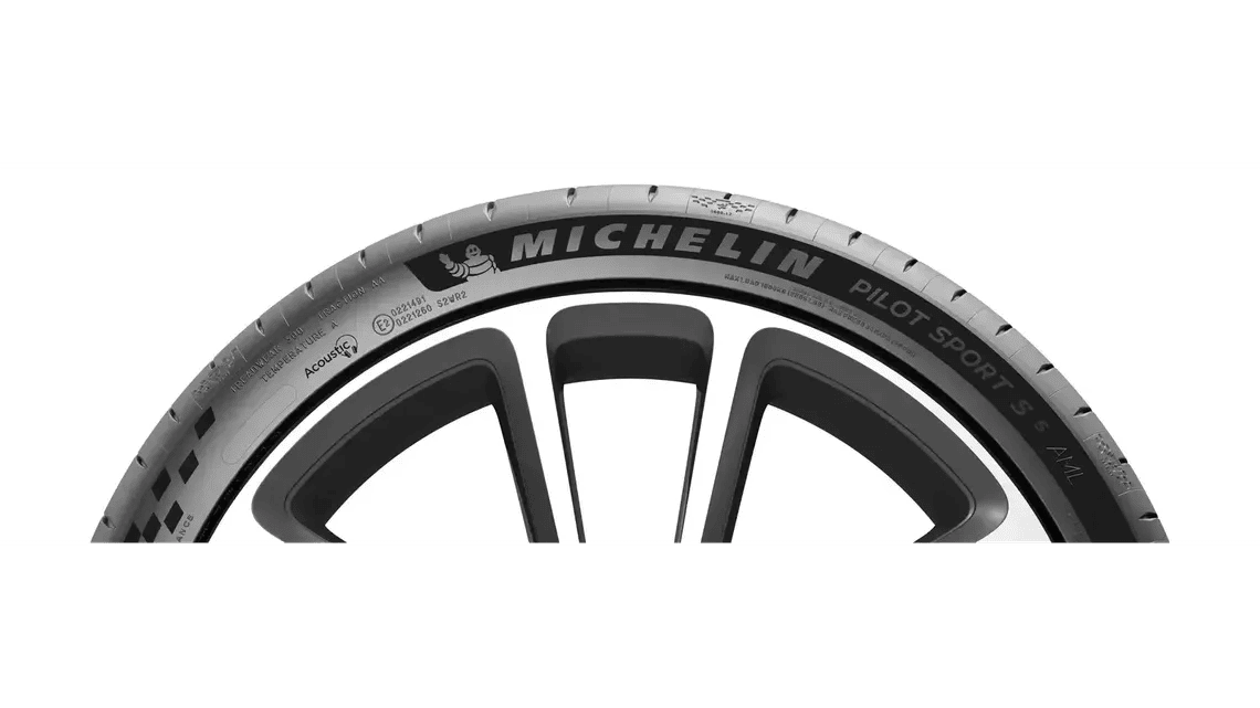 Diseño de costado MICHELIN Premium Touch