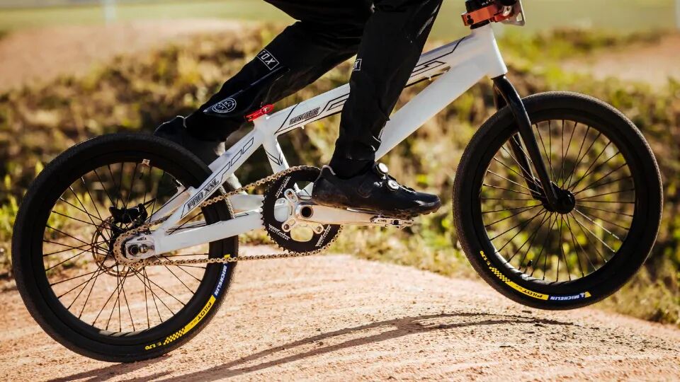 cl1dqsmkz06fp01m692c5dgb9 bmx max