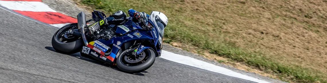 clchgwjwe16ra01nrzau4i6xz how to choose the best motorcycle tyres for track days 0 951 5472 1385 max