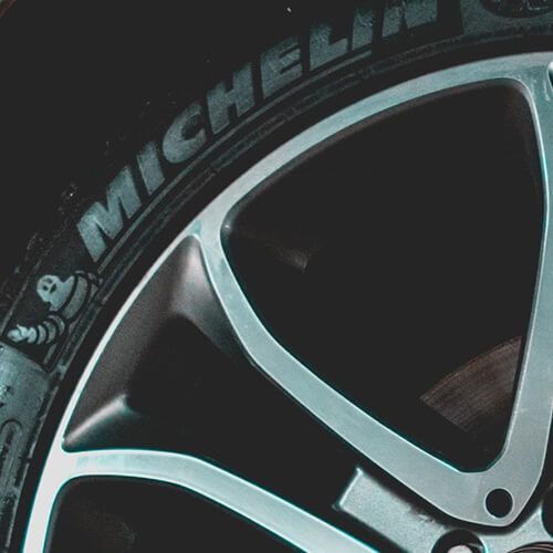 ck0mfwx4w0g650pnue18al7lp what suv tyres small max
