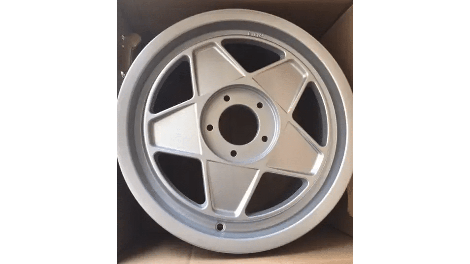 ckzy51emc033i01h4intfbwgw michelin classic news testarossa wheel 2 max 1