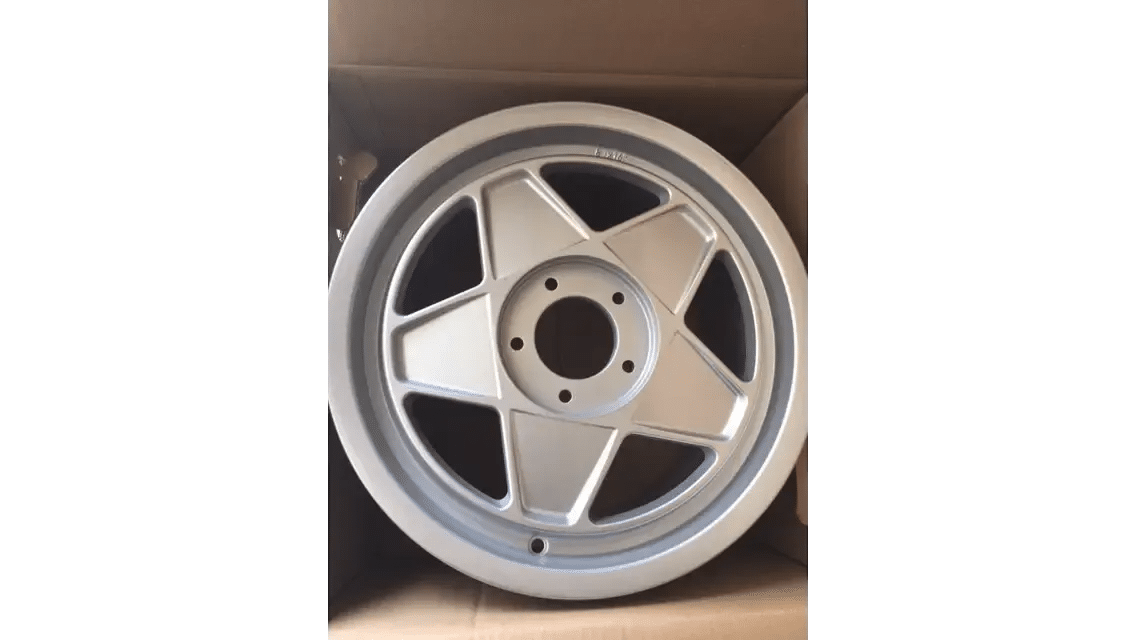 ckzy4y9su02wx01ibo404zayd michelin classic news testarossa wheel 2 max