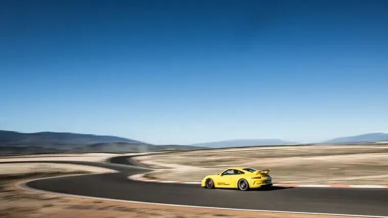 ckckabz6j066y01nfxute3hwp michelin track connect background header two thirds