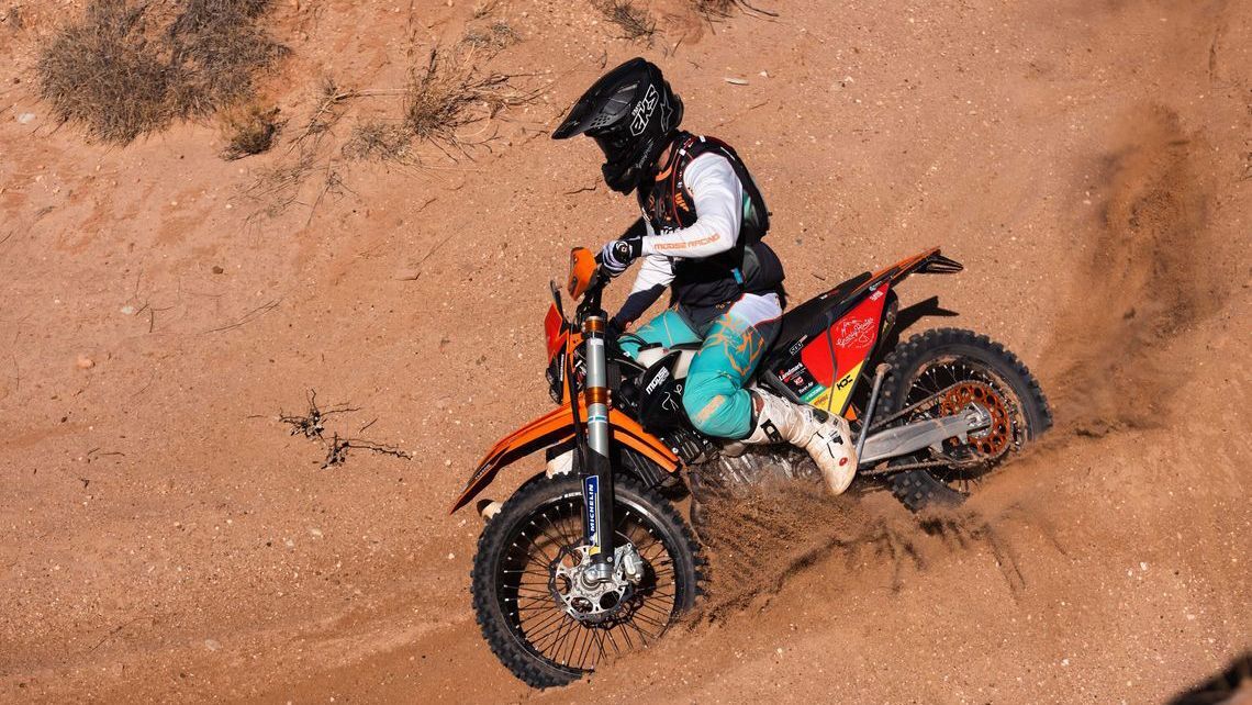 clmylgr4l0bt101ln22kb843r michelin starcross 6 ms action 010 full