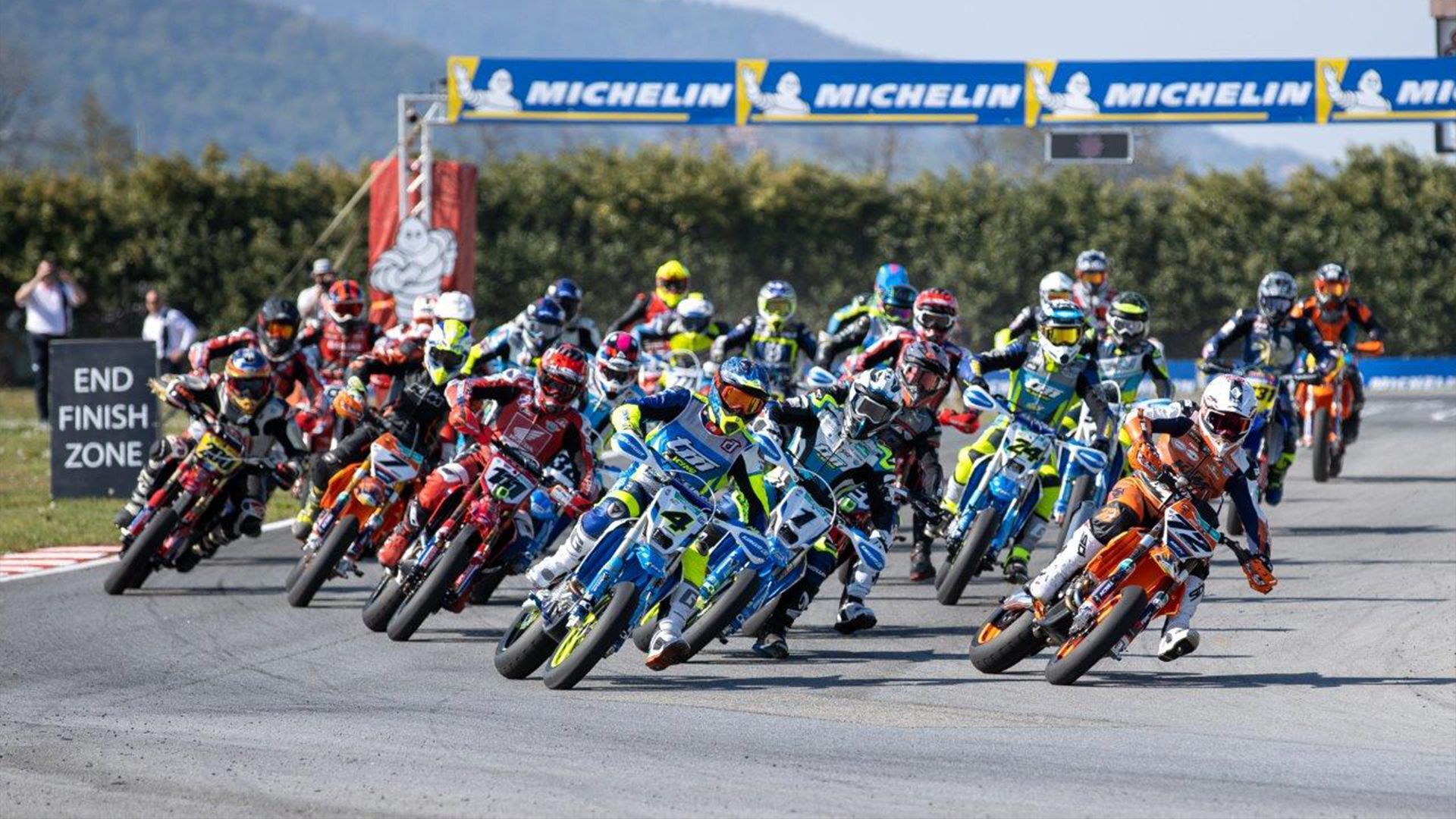 browseby vehiculetype moto supermoto 01
