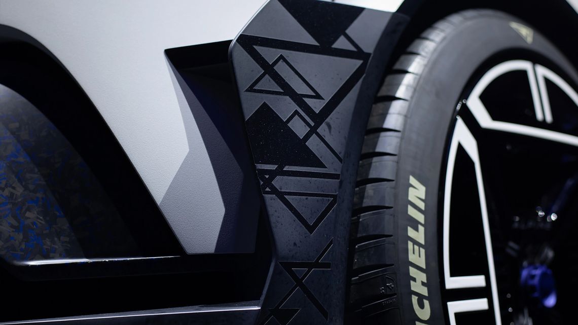 clremcney22p901j7cfc2mdah story alpine a290 un partenariat sur mesure avec michelin 5 two thirds