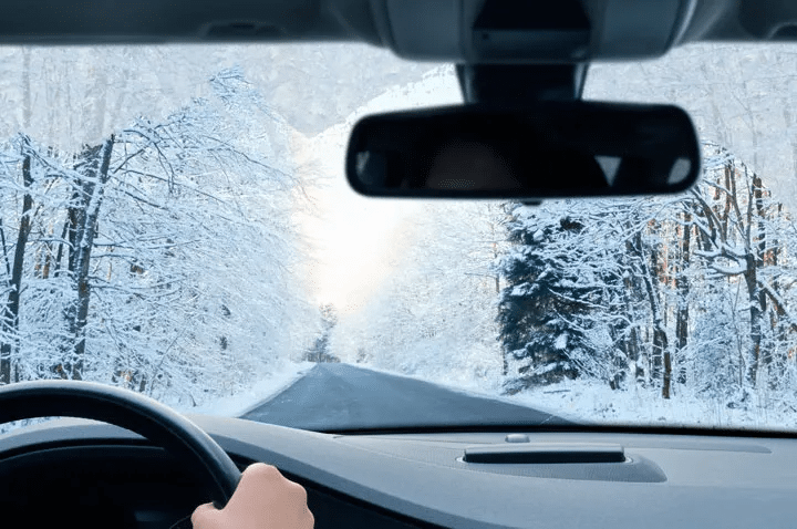 cjz86wbj309qe0psclnft4h3x car edito conseil conduite hiver route winter max