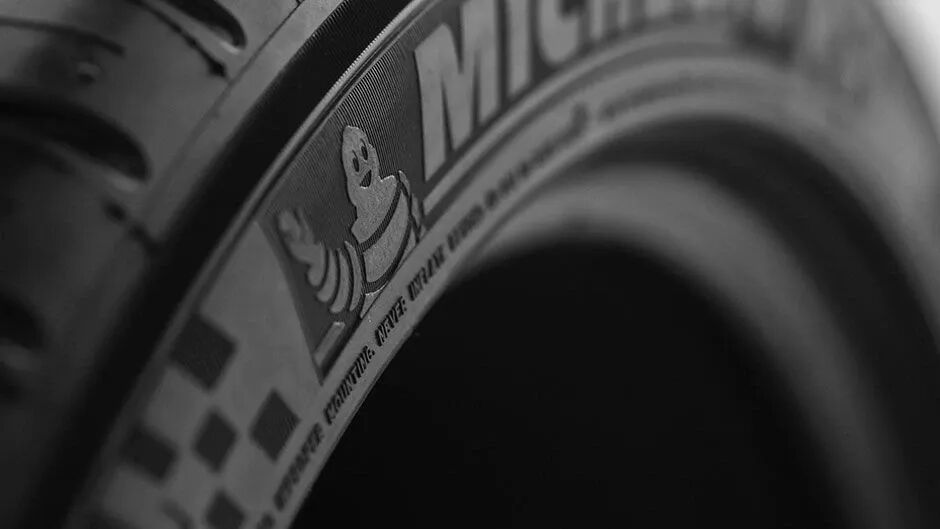 cjhqddi2h03l70hp5ehh8hzvk 5 4 obsessivequalitycontrol 140303 max