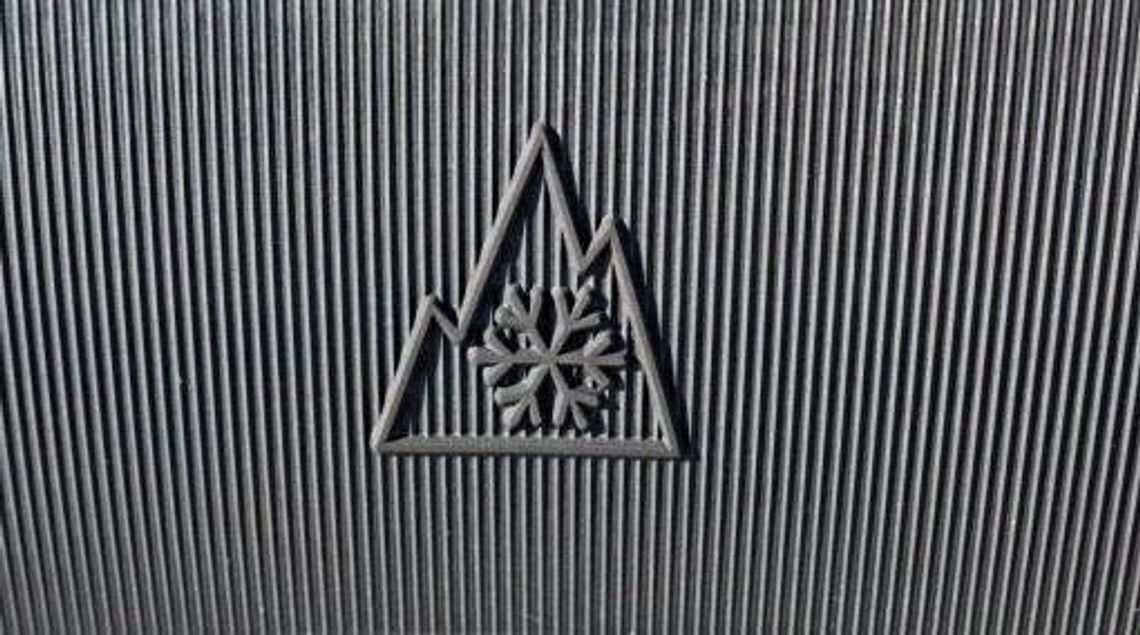 cky9y1u041dxk01hds76b2udl 3pmsf label full 3